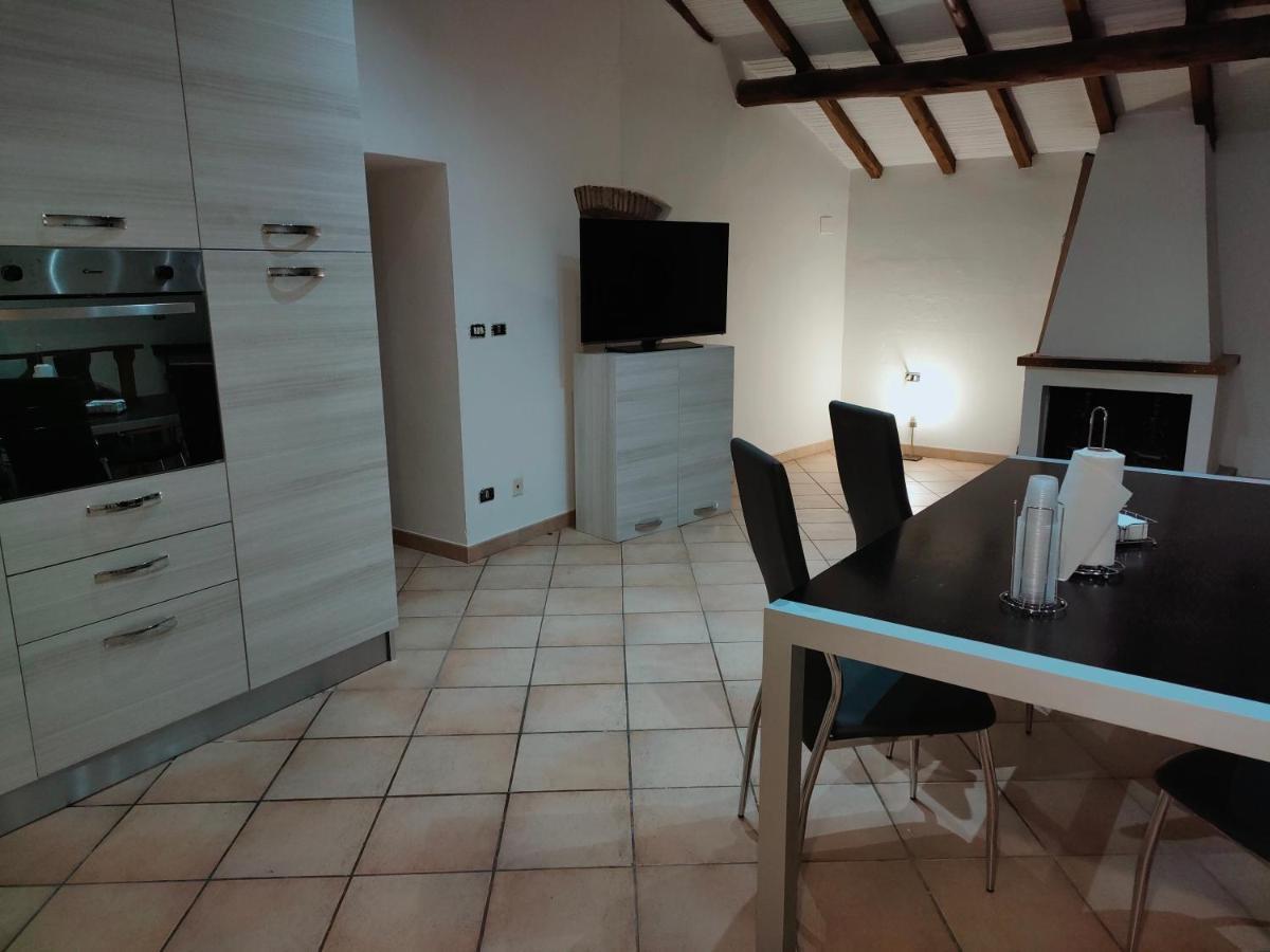 Francigena Viterbo Apartment Con Parcheggio Gratuito A Soli 2 Minuti Ngoại thất bức ảnh