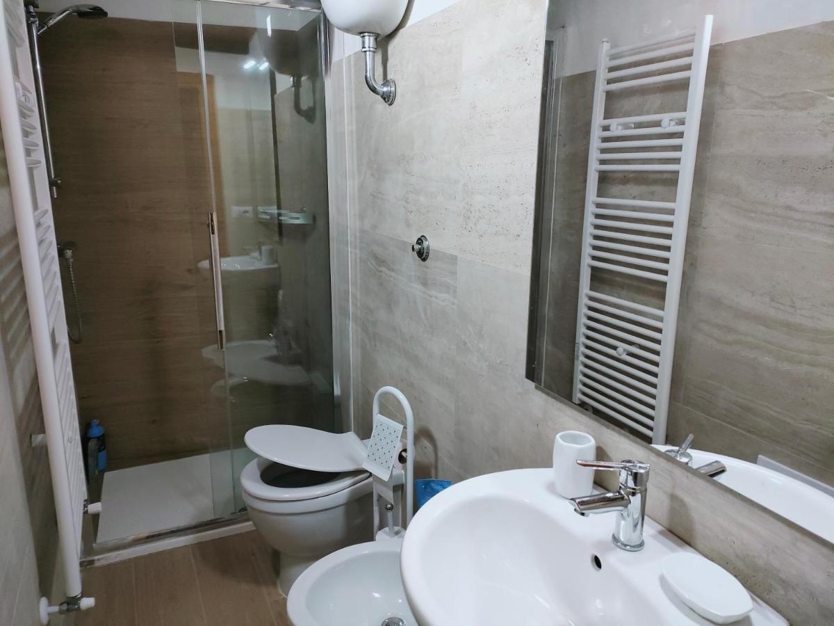 Francigena Viterbo Apartment Con Parcheggio Gratuito A Soli 2 Minuti Ngoại thất bức ảnh