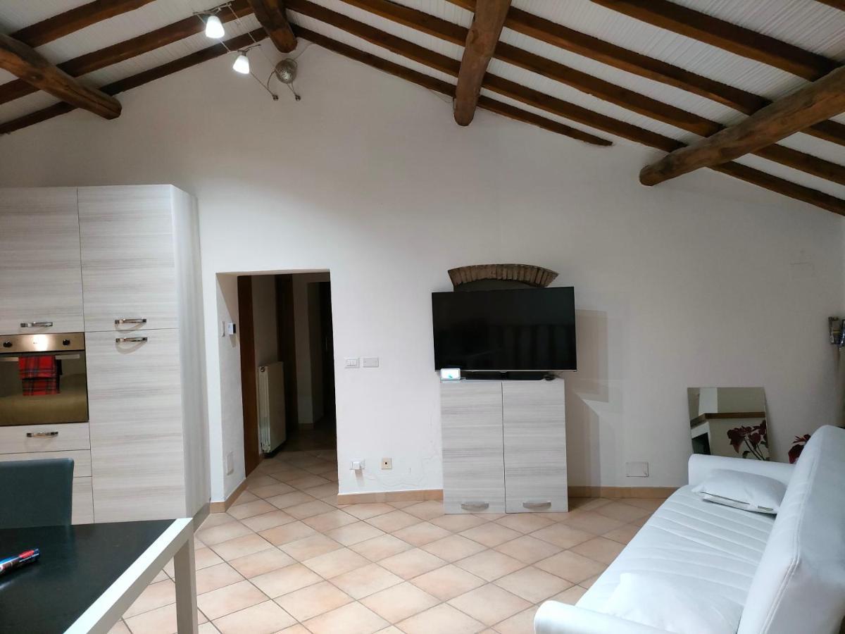 Francigena Viterbo Apartment Con Parcheggio Gratuito A Soli 2 Minuti Ngoại thất bức ảnh